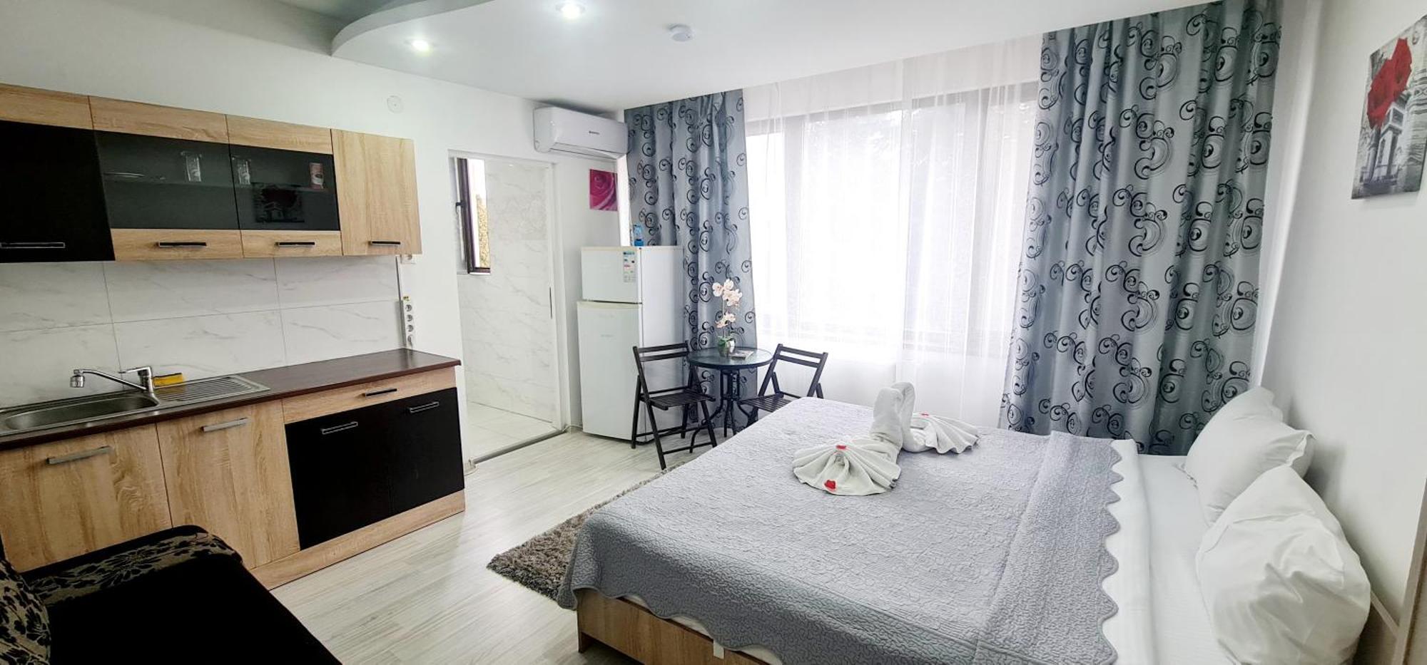 Pensiunea Red Rose Apartments 티미쇼아라 외부 사진